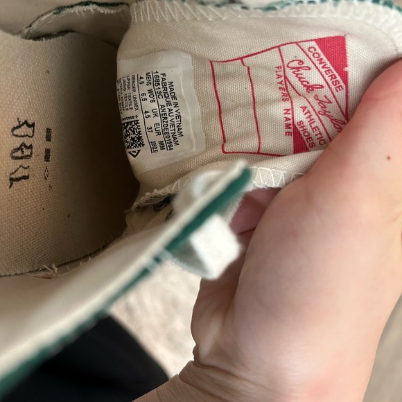 UNISEX Dark Green Low Chuck Taylor Converse - Picture 5 of 5